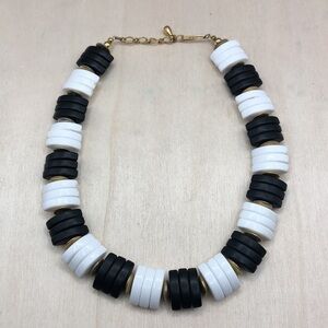 Vintage colorblock black and white dressy statement style collar necklace.